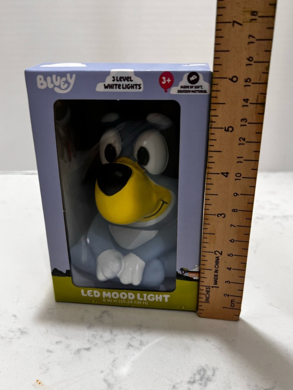 Bluey LED Battery-Operated Night Light - Lavender and Green - Picture 9 of 10